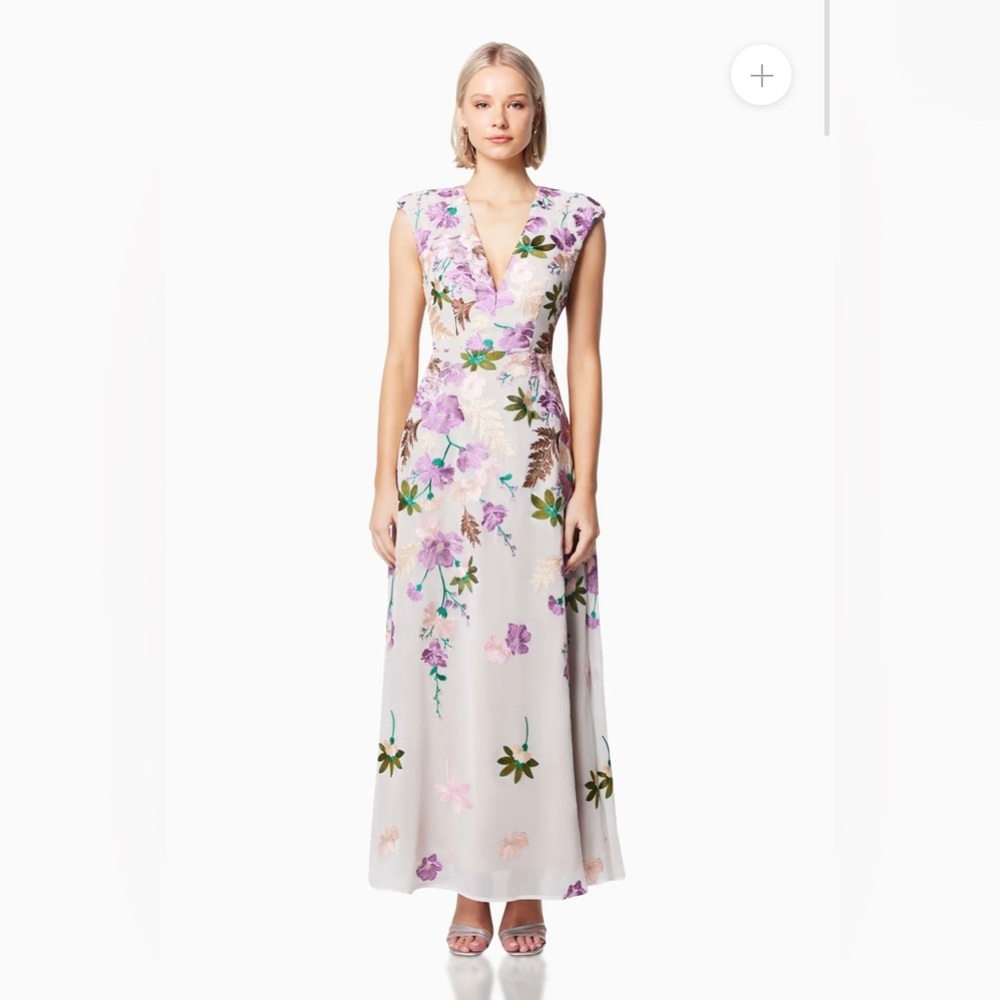 New Elliatt Venetian floral maxi dress in purple Size S